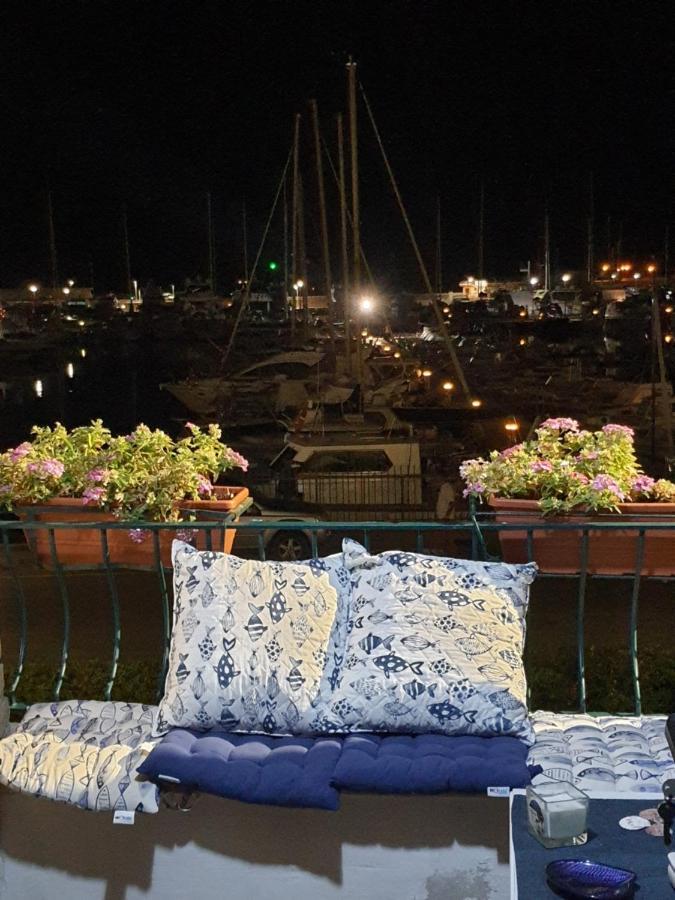 ネットゥーノFra Em Doria "Giubileo 2025"アパートメント エクステリア 写真